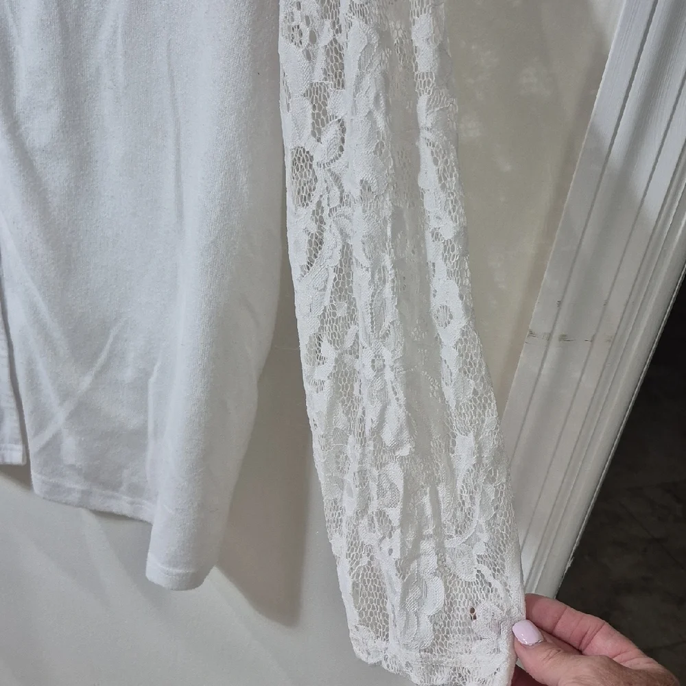 Womens Plus 3X White Lace Sleeve Women's Blouse - Picture 2 of 12